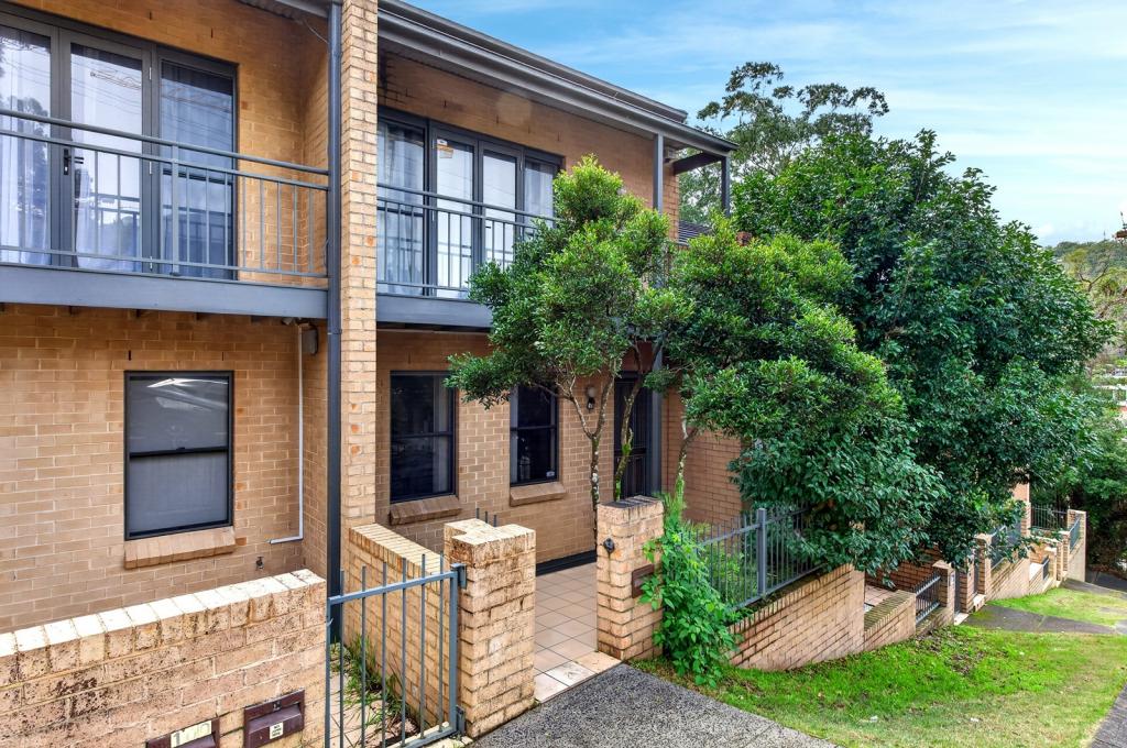 2/100 Faunce St, Gosford, NSW 2250