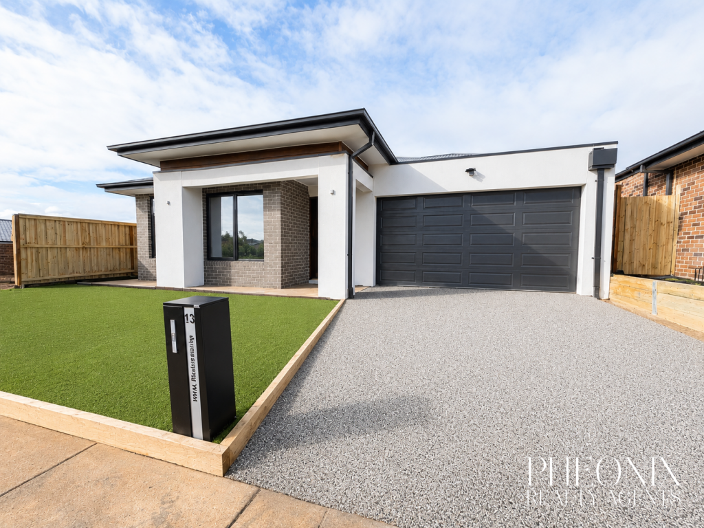 13 Armsrong Rise, Maddingley, VIC 3340