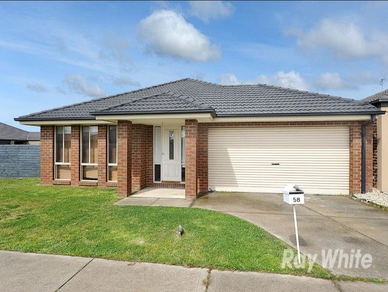 58 Sandalwood Dr, Pakenham, VIC 3810