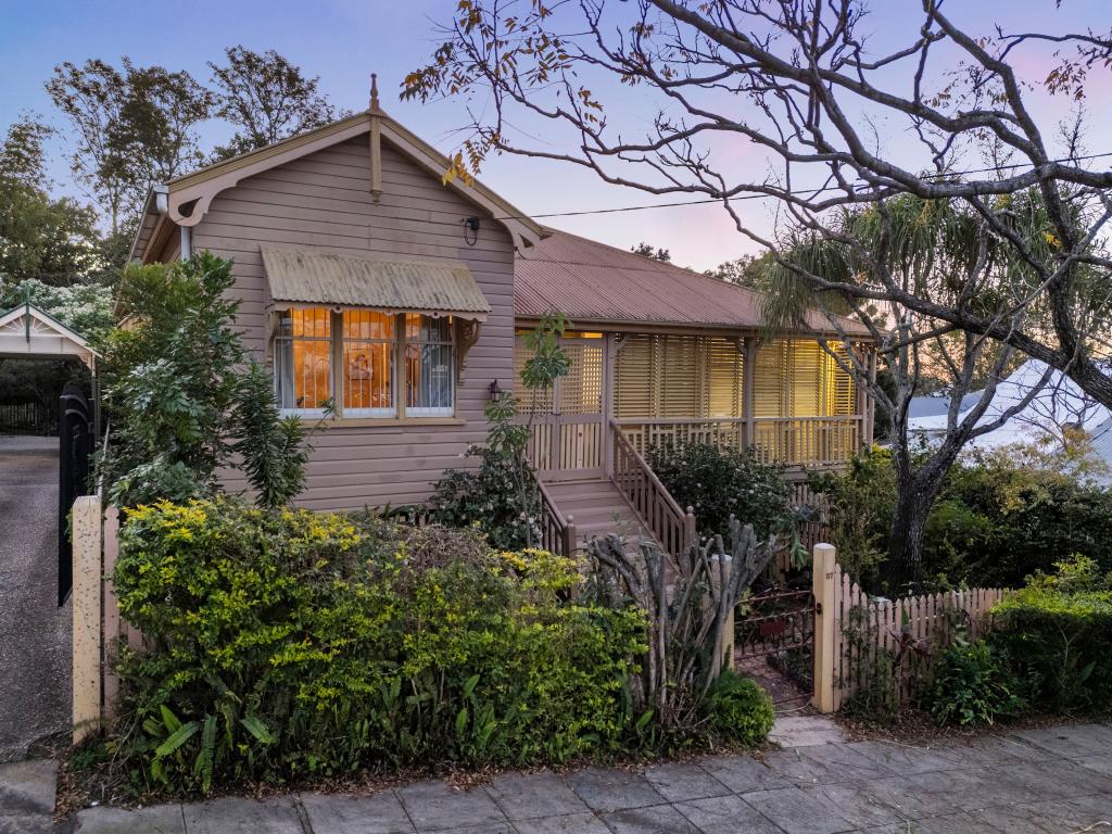 57 Ellenborough St, Ipswich, QLD 4305