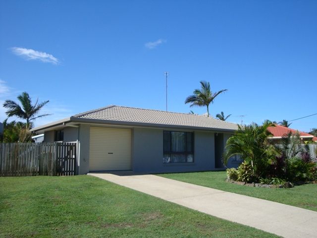 7 Perina St, Warana, QLD 4575