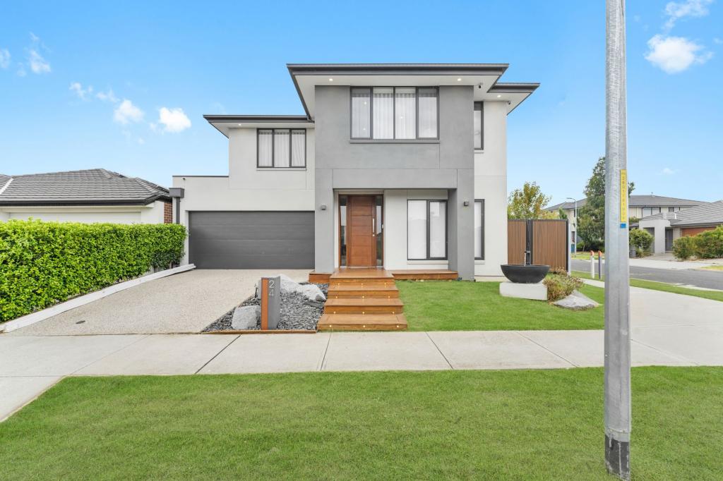 24 Flanker Way, Clyde, VIC 3978