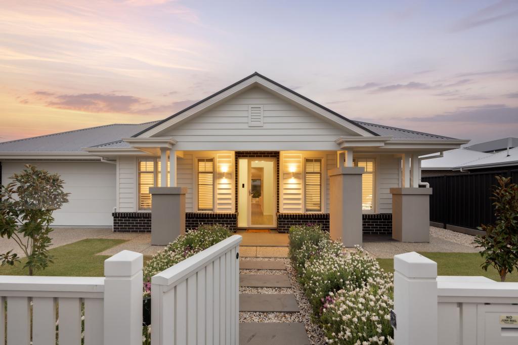 3 Murdoch Ave, North Plympton, SA 5037