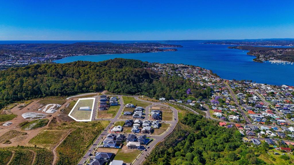 Munibung Hill Est, Speers Point, NSW 2284