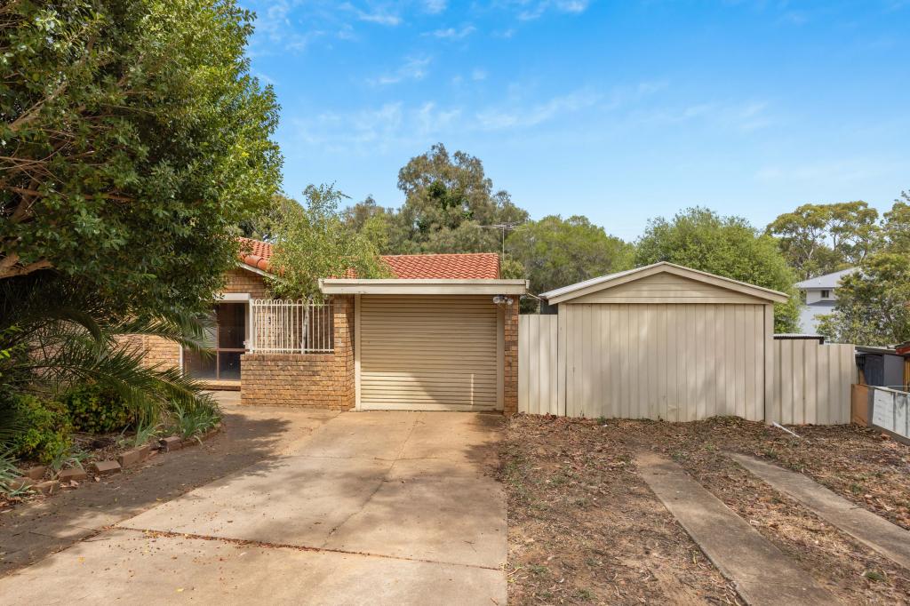 4 STANBURY AVE, HAPPY VALLEY, SA 5159