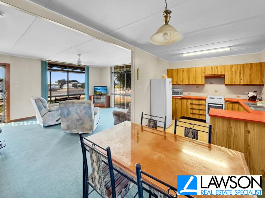 39 O'Loughlin Tce, Port Neill, SA 5604