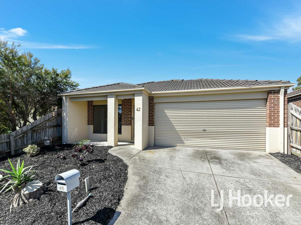 43 Pommel St, Pakenham, VIC 3810