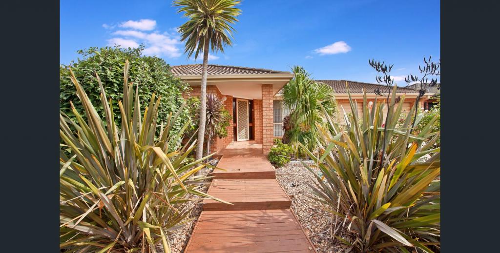 2 Sundew Cl, Hillside, VIC 3037