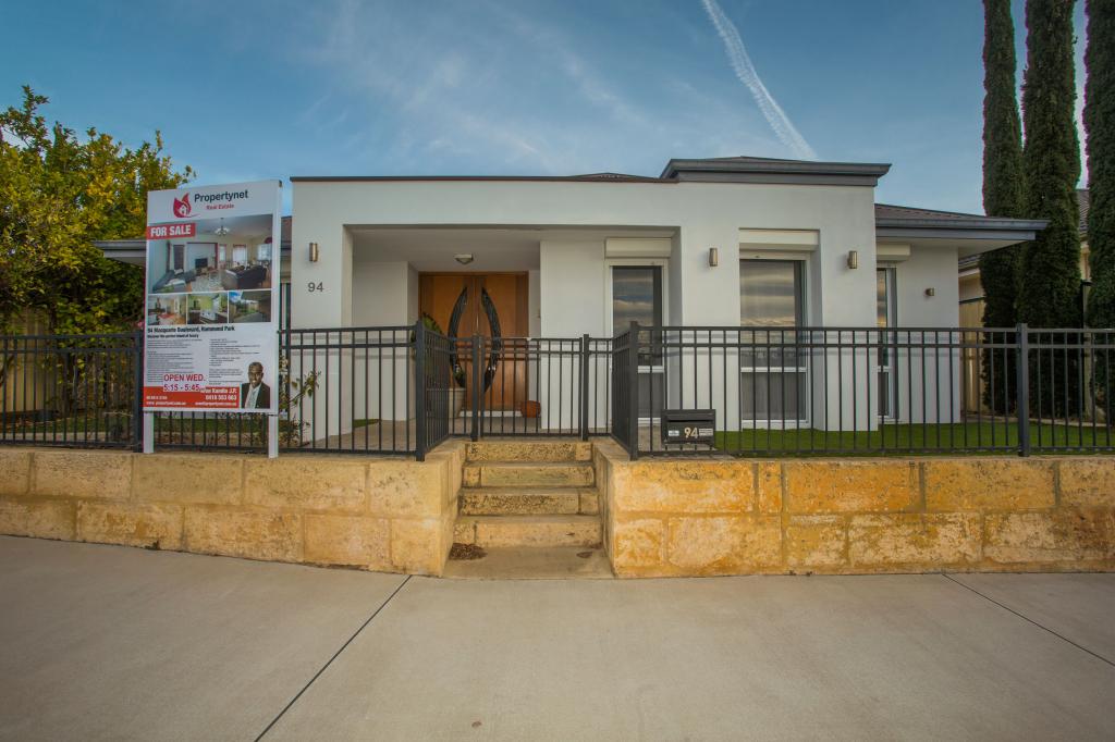 94 MACQUARIE BVD, HAMMOND PARK, WA 6164