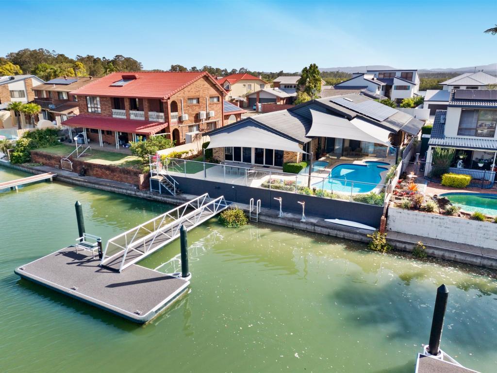 41 TRADEWINDS AVE, PARADISE POINT, QLD 4216