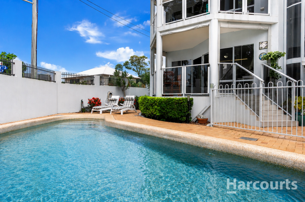 1/320 Esplanade, Scarness, QLD 4655