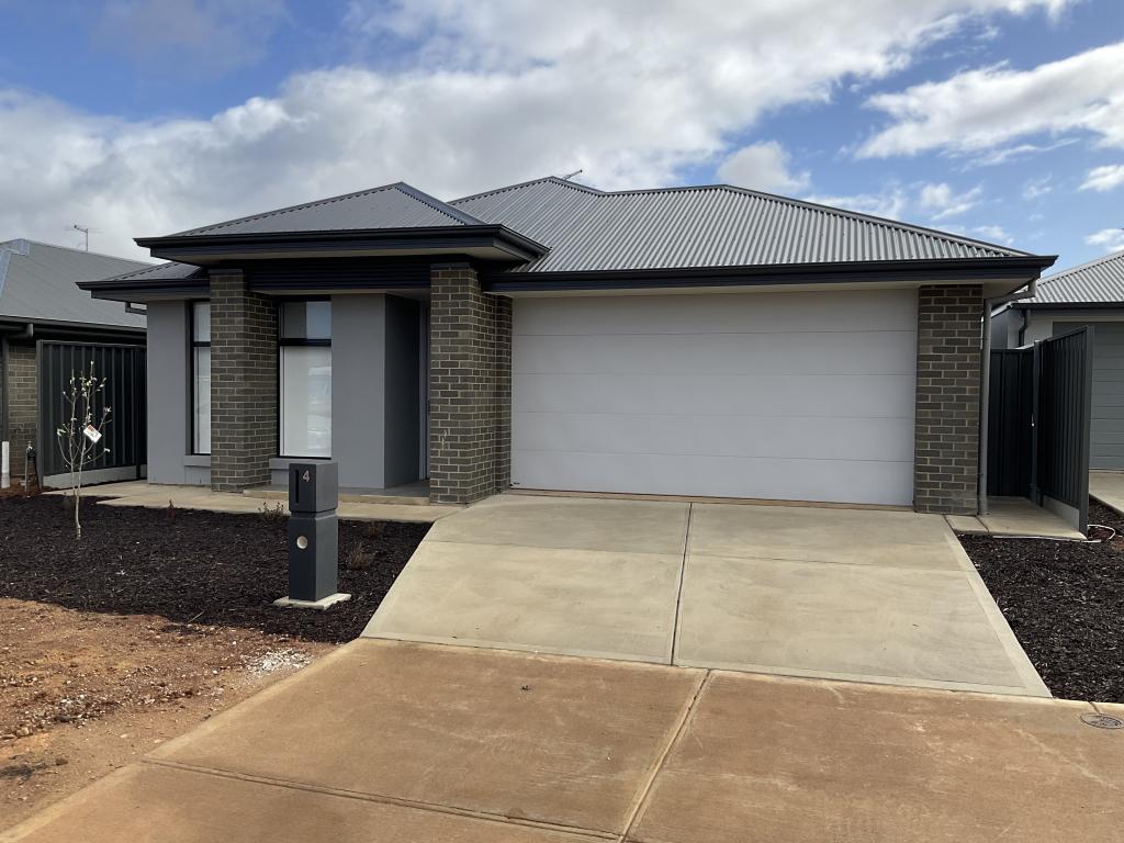 4 Ruby Cres, Munno Para Downs, SA 5115