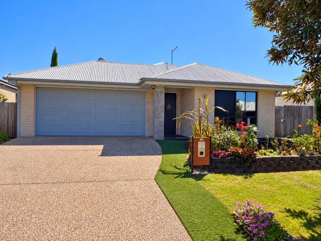 17 NEWTON ST, CABOOLTURE SOUTH, QLD 4510