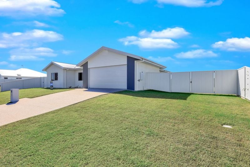 11 Stapleton Ave, Innes Park, QLD 4670