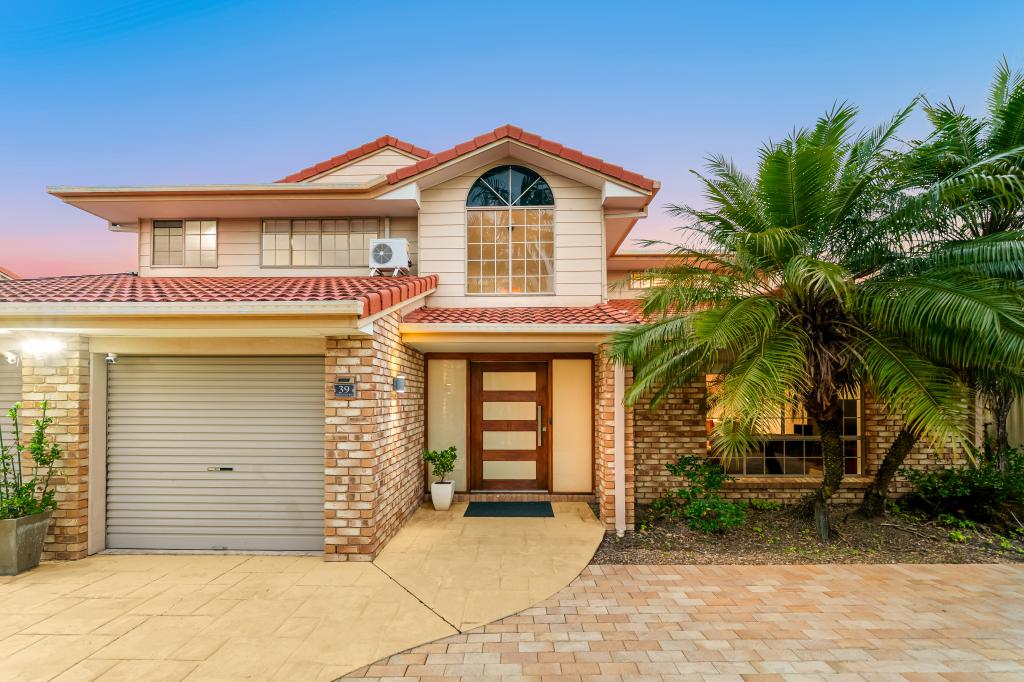 39 Honeysuckle Way, Calamvale, QLD 4116