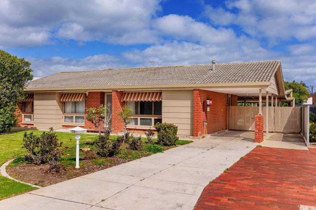 9 ALEXANDER AVE, GRANGE, SA 5022