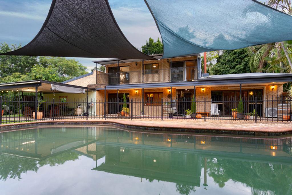 25 Brisbane Cres, Barellan Point, QLD 4306