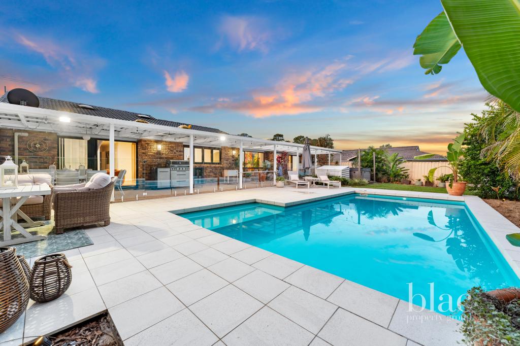 18 Deckle Rd, Petrie, QLD 4502