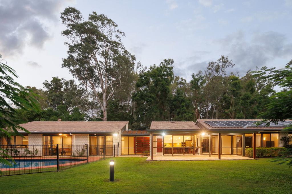 16 Gap Creek Rd, Kenmore Hills, QLD 4069