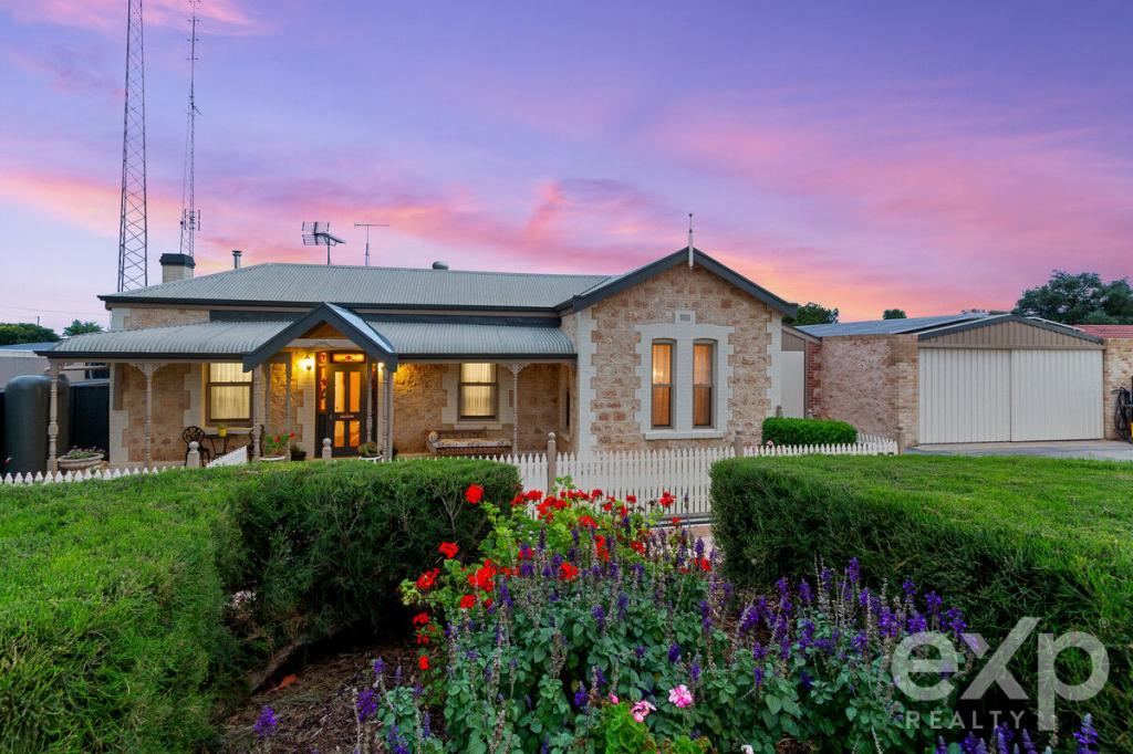 36 Bay Rd, Moonta Bay, SA 5558