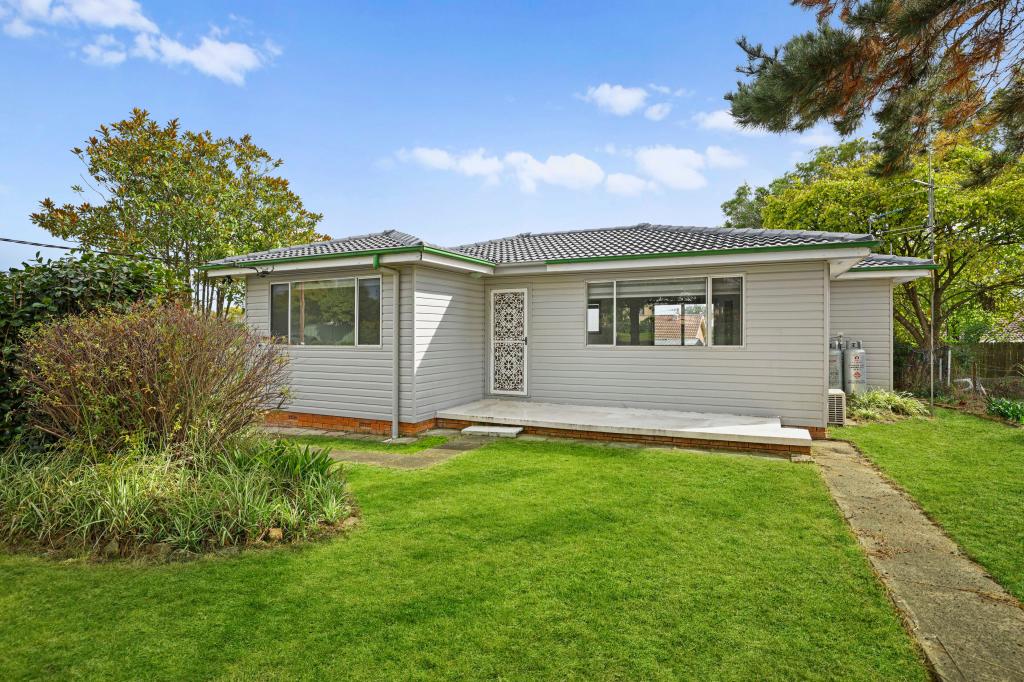 10 Emily St, Hill Top, NSW 2575