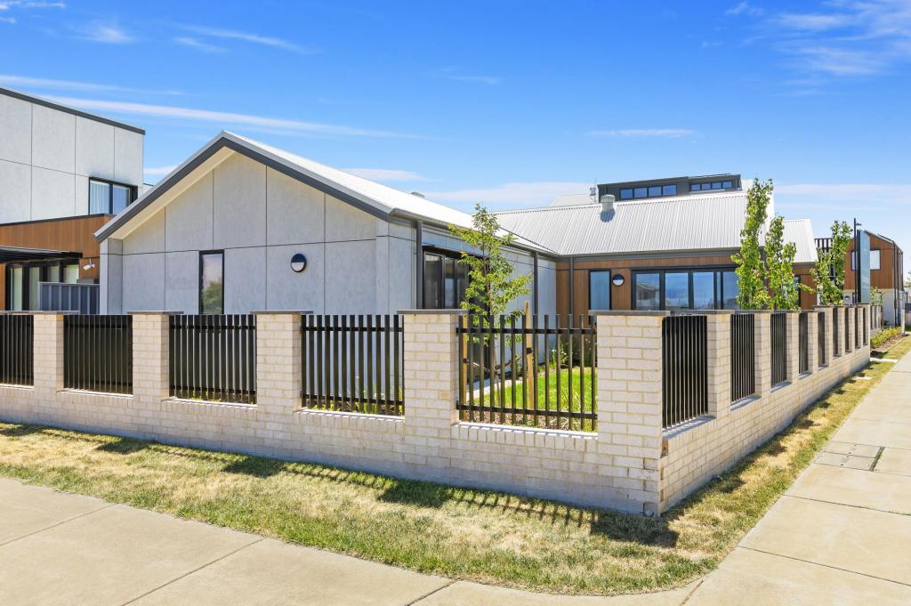 3 Wyn Gilmour Ct, Strathnairn, ACT 2615