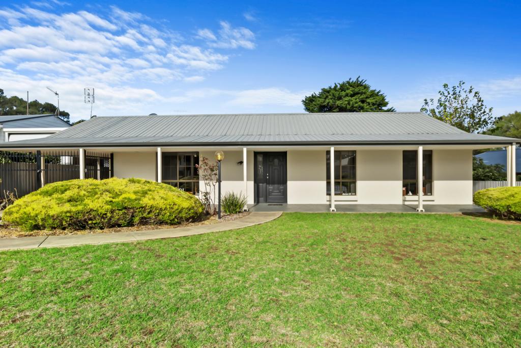 6 Guinea Pl, Carrickalinga, SA 5204