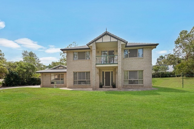 8 Raven Ct, Warner, QLD 4500