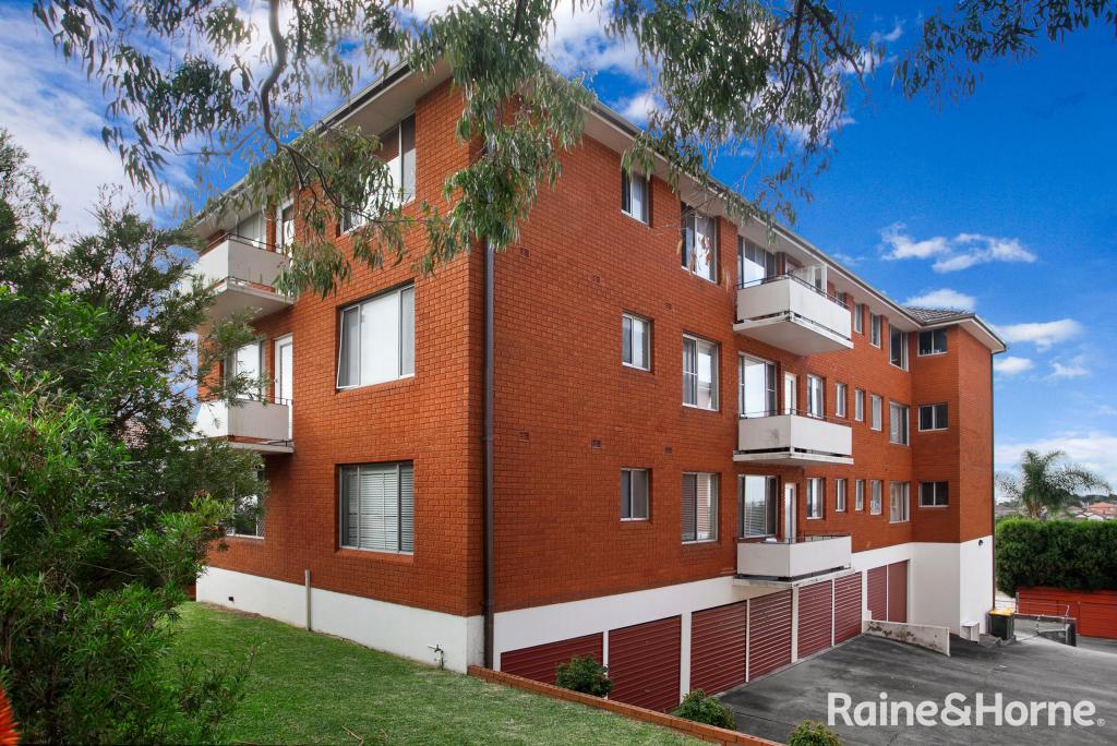2/58 Cronulla St, Carlton, NSW 2218