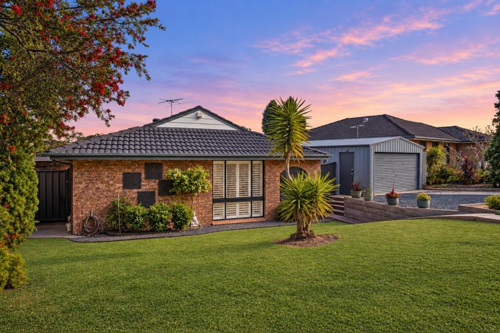 32 Cullum St, Bossley Park, NSW 2176