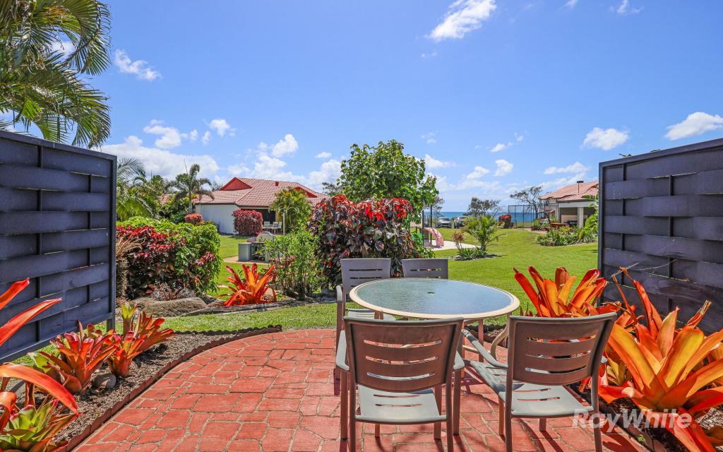 11/1 Pebble Beach Dr, Coral Cove, QLD 4670
