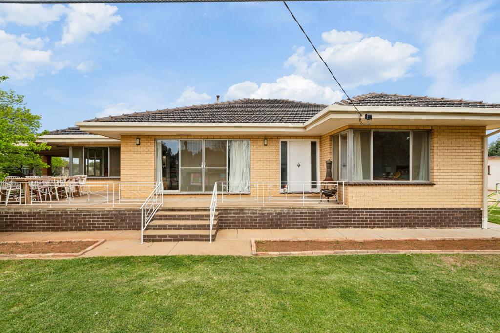 32 Norman Rd, Merbein West, VIC 3505