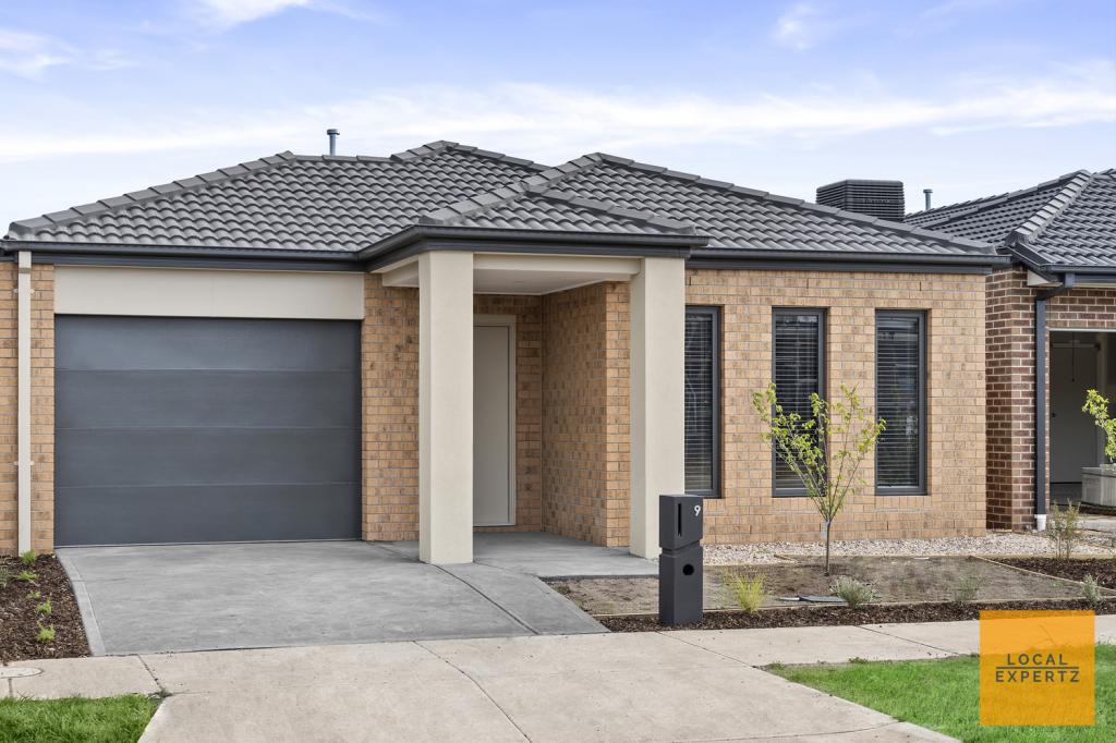 9 Yeoman St, Melton South, VIC 3338