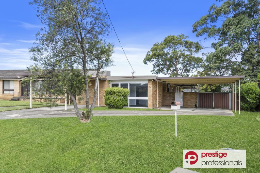 32 Burton Ave, Moorebank, NSW 2170