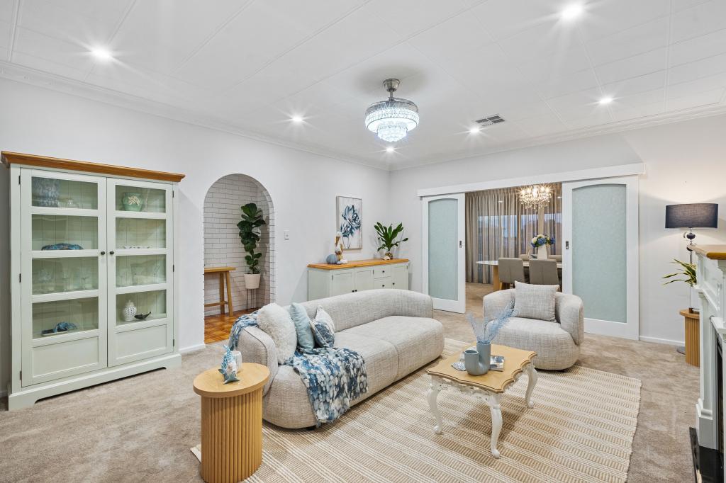 17 Aumerle Way, Spearwood, WA 6163