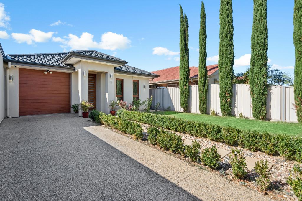 74 Trimmer Pde, Seaton, SA 5023