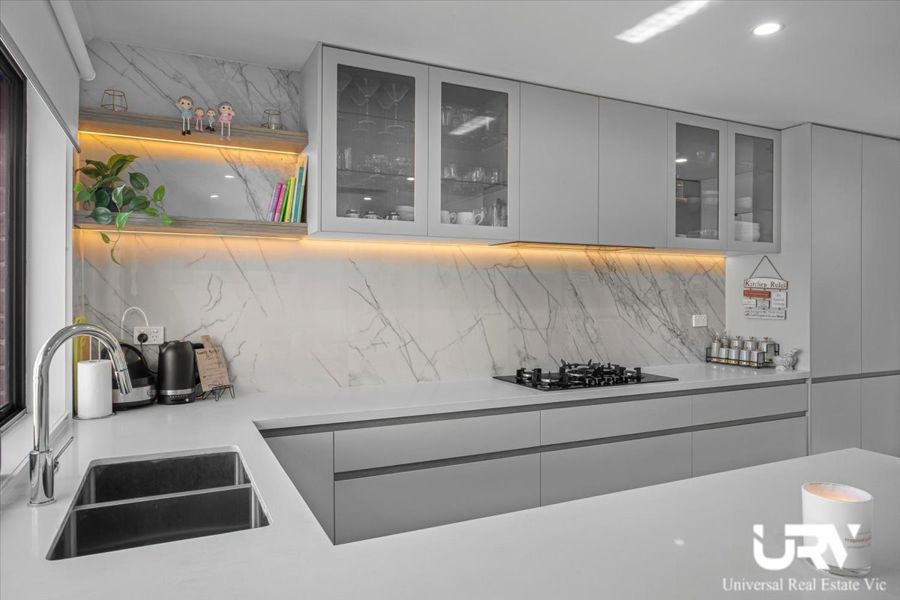 96 Langdon Cres, Craigieburn, VIC 3064