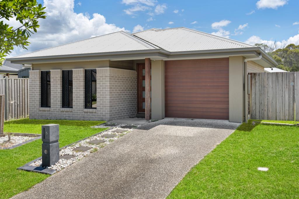 5 Dahlia Cres, Caboolture, QLD 4510