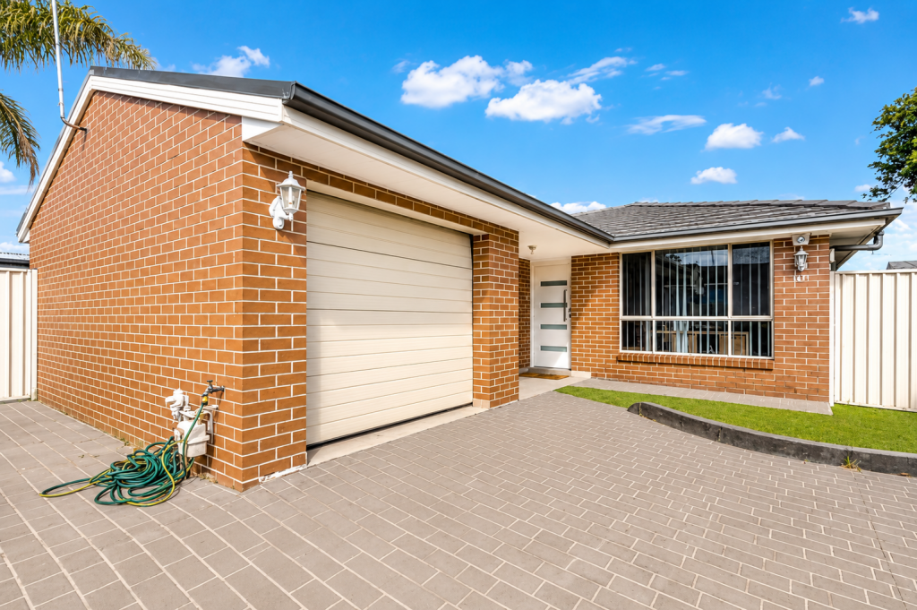 15a Rebecca St, Colyton, NSW 2760