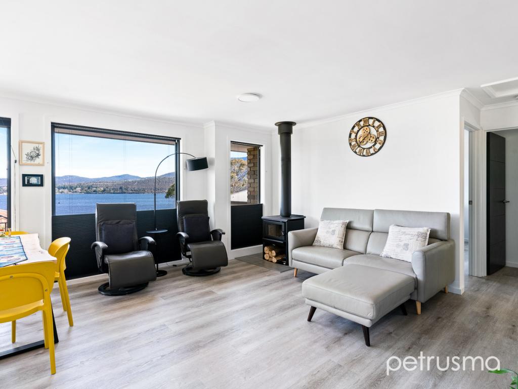 1/158 Derwent Ave, Lindisfarne, TAS 7015