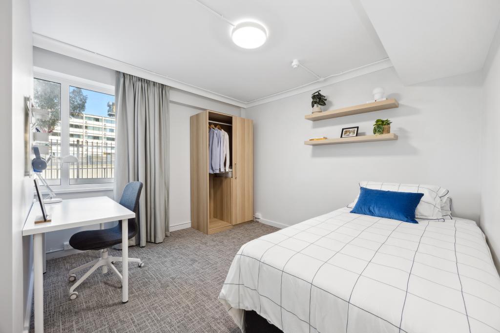 2/24 Mount St, Perth, WA 6000