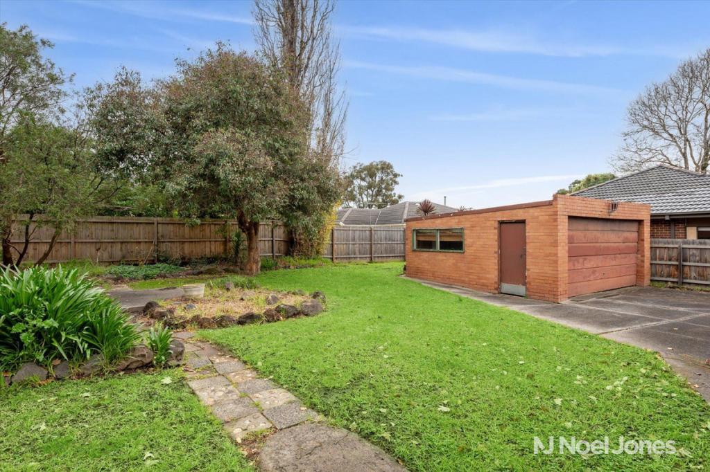 30 Hillview Dr, Kilsyth, VIC 3137