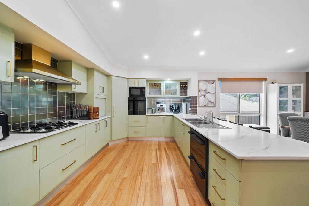 6 Mossman Pde, Waterford, QLD 4133