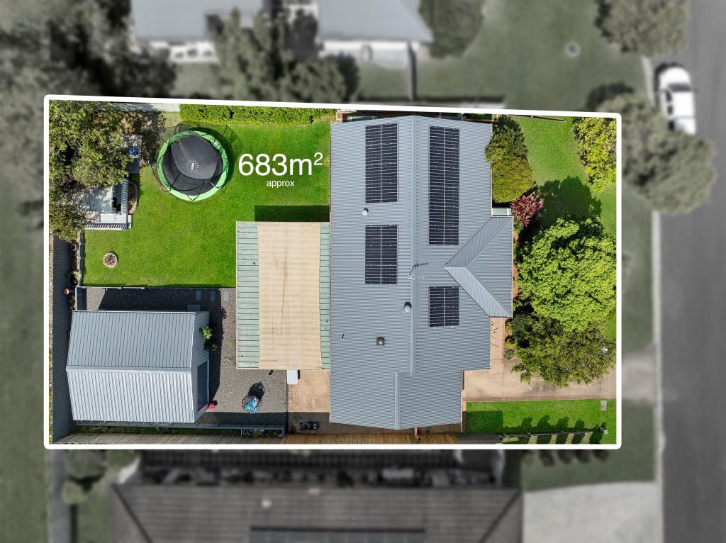 33 Tiverton Pl, Landsborough, QLD 4550