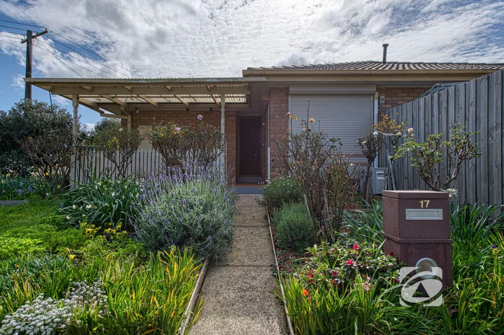 17 Lauren Dr, Hampton Park, VIC 3976