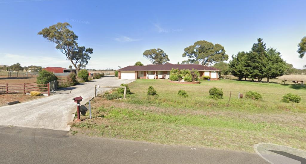 17 Strathtulloh Cct, Strathtulloh, VIC 3338