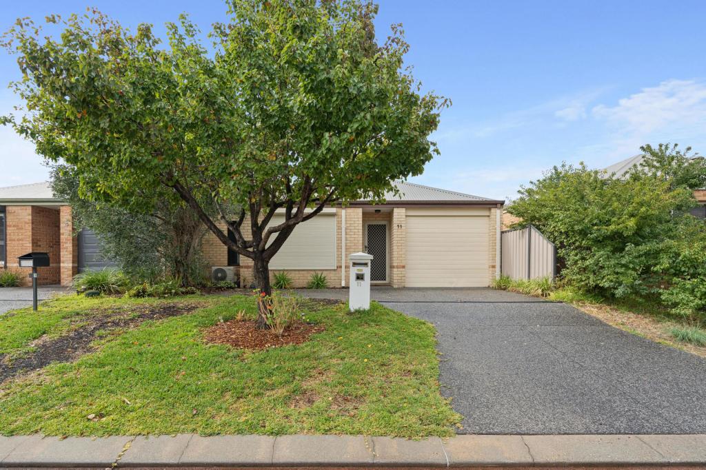 11 Warrilow Loop, Canning Vale, WA 6155