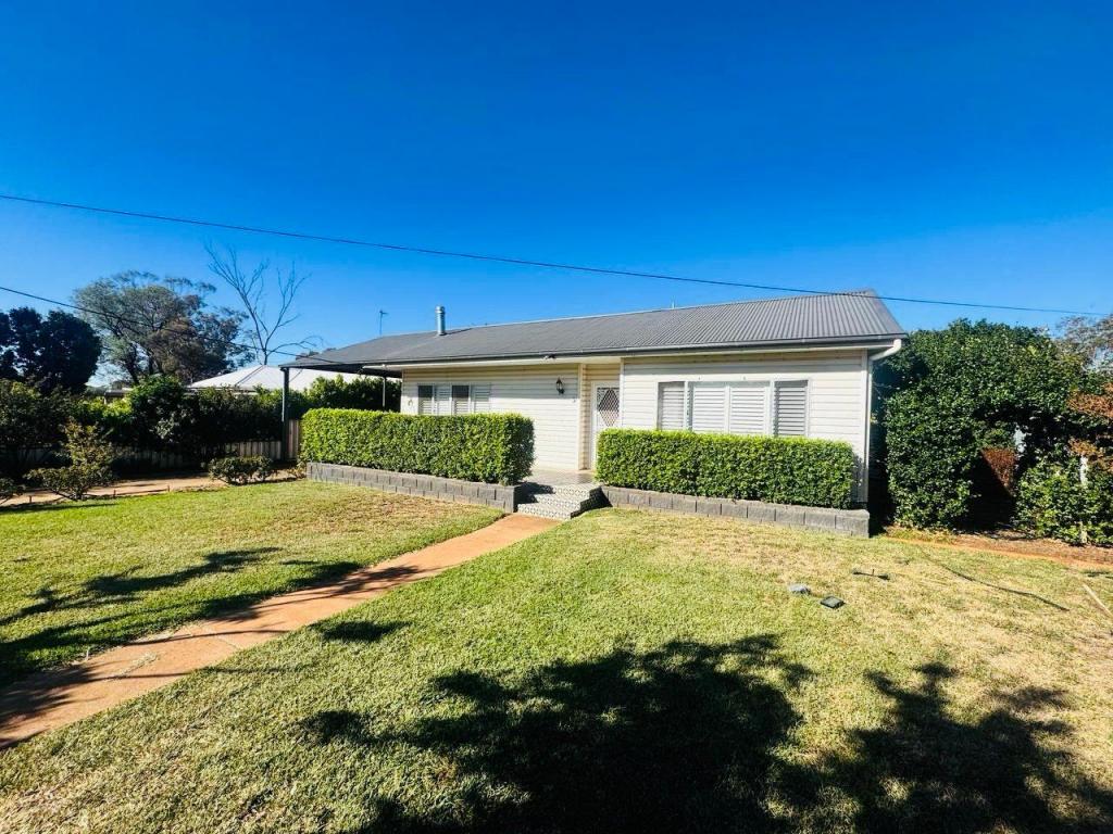 3 Watson St, Condobolin, NSW 2877