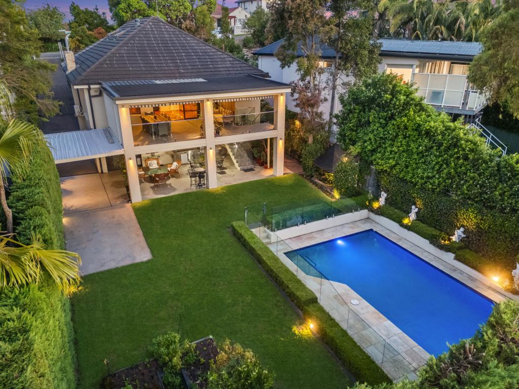 1 Gnarbo Ave, Carss Park, NSW 2221