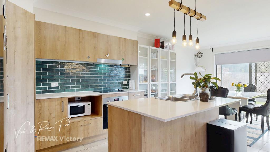 18 Chestnut St, Caboolture South, QLD 4510